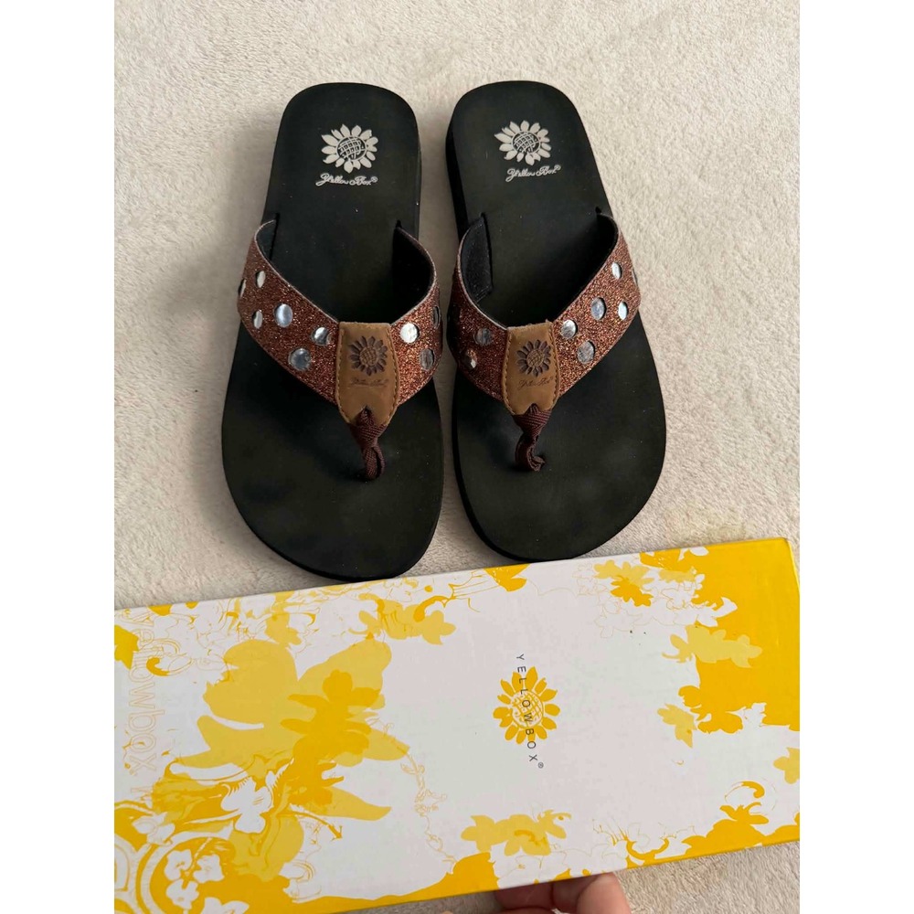 Yellow Box Womens 9 Bronze Flip Flop Sandal Glitter Mirror Embellished 1805